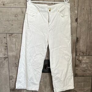 White Cropped Pants